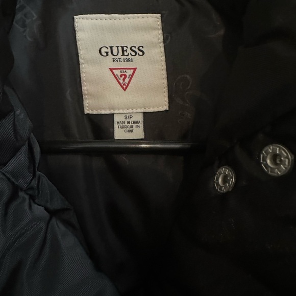 GUESS Black Padded Outerwear - Picture 2 of 5
